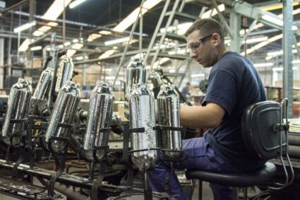 Industria: el uso de capacidad instalada crece un 20% pero la producción cae en varios sectores