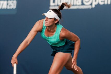 Solana Sierra debutó con triunfo en Wimbledon y salvó el día para los argentinos