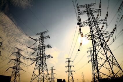Los trabajadores de la energía en la trampa del endeudamiento: la realidad que oculta el modelo de Milei