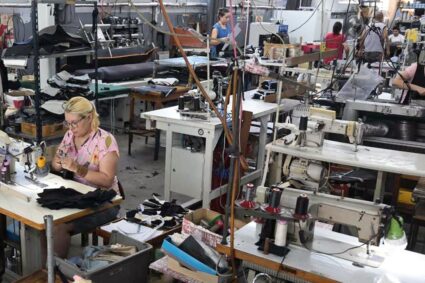 La industria textil en Argentina se despide de los empleos: la caída más grande en años